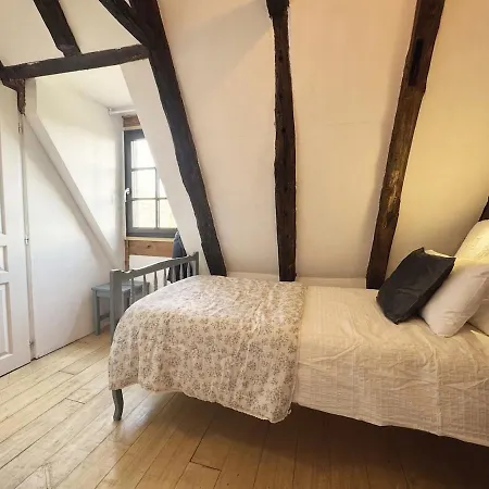 Charming 2-4p With Heated Pool&terrace