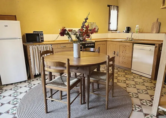 Vakantiehuis Charming 2-4p With Heated Pool & Terrace Meyrals