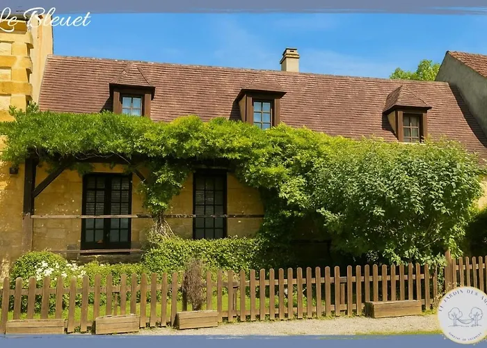 Vakantiehuis Charming 2-4p With Heated Pool & Terrace Meyrals