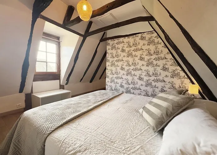 Charming 2-4p With Heated Pool & Terrace *